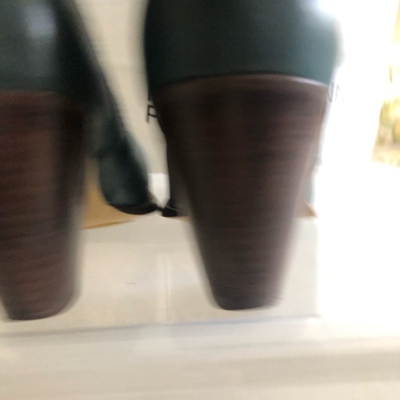 Seychelles Ankle Boot. - Picture 3 of 5